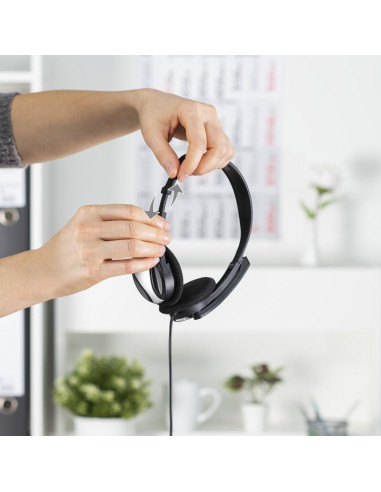 Слушалки HAMA Essential HS-P100